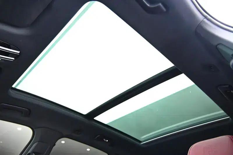 Cayenne E-Hybrid 2023 Cayenne E-Hybrid 2.0T — миниатюра 19