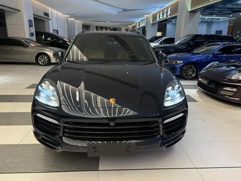 Cayenne E-Hybrid 2021 Cayenne E-Hybrid 2.0T — миниатюра 2