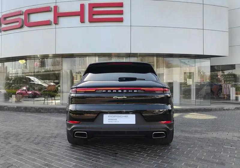 Cayenne E-Hybrid 2024 Cayenne E-Hybrid 2.0T — миниатюра 4