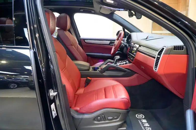 2023 Cayenne E-Hybrid 2.0T Platinum Edition — миниатюра 25