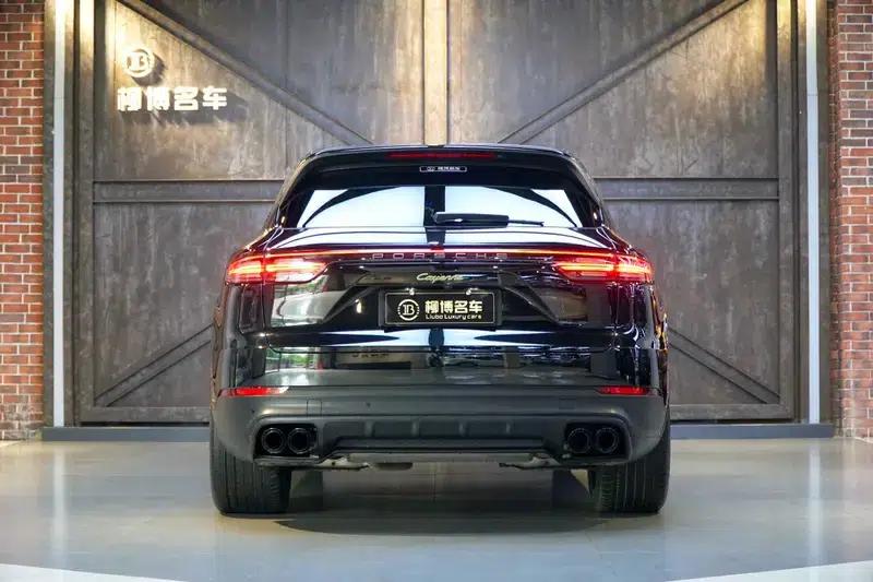 2023 Cayenne E-Hybrid 2.0T Platinum Edition — миниатюра 5