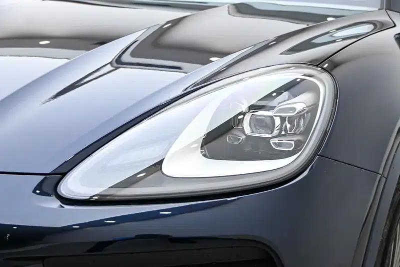 2023 Cayenne E-Hybrid 2.0T Platinum Edition — миниатюра 12