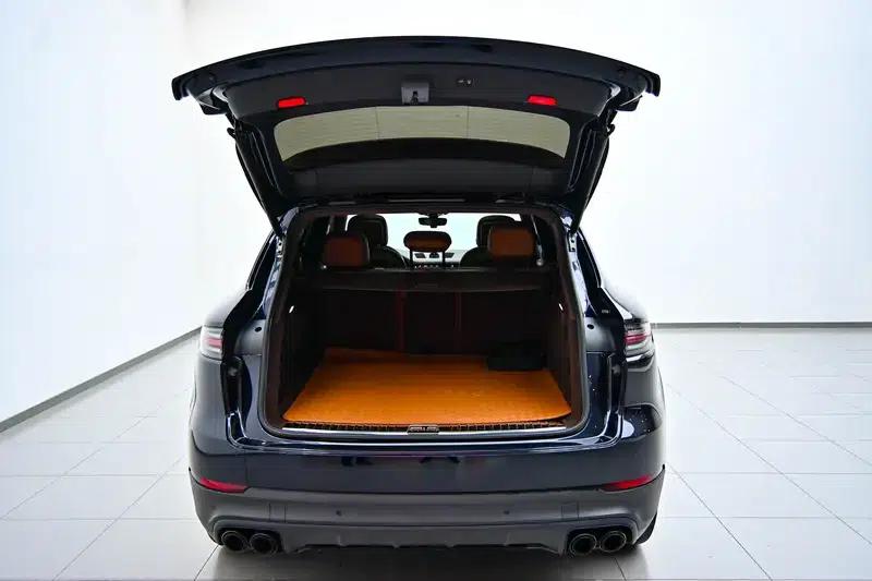 2023 Cayenne E-Hybrid 2.0T Platinum Edition — миниатюра 20