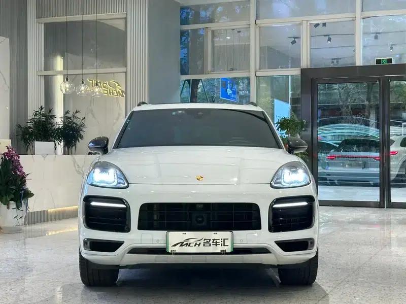 2023 Cayenne E-Hybrid 2.0T Platinum Edition — миниатюра 2