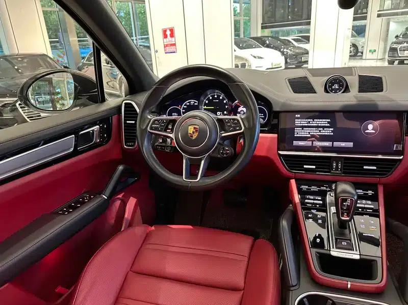 2023 Cayenne E-Hybrid 2.0T Platinum Edition — миниатюра 11