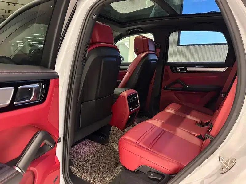 2023 Cayenne E-Hybrid 2.0T Platinum Edition — миниатюра 14