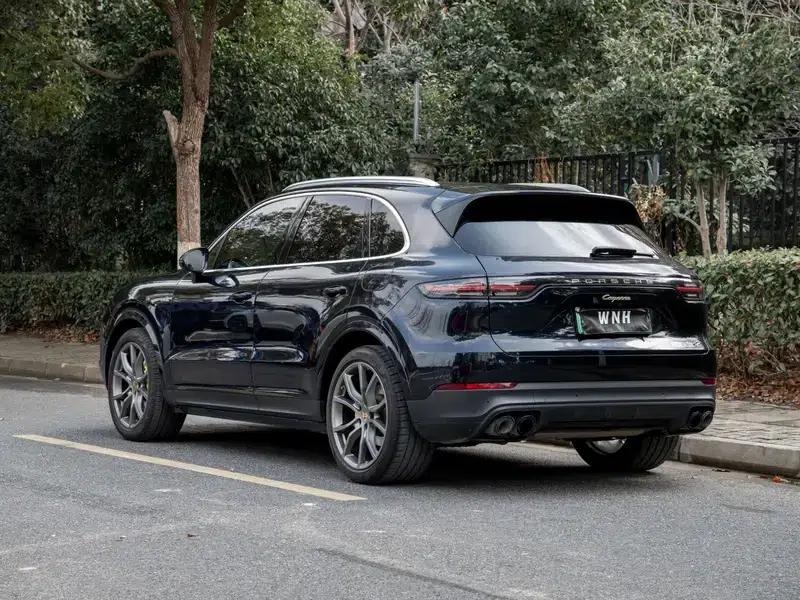 Cayenne E-Hybrid 2020 Cayenne E-Hybrid 2.0T — миниатюра 4