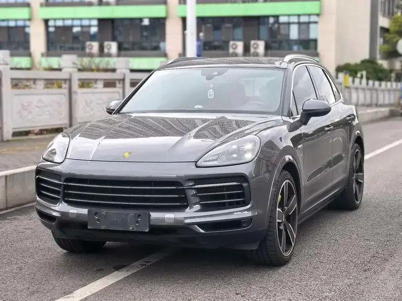 Cayenne E-Hybrid 2020 Cayenne E-Hybrid 2.0T — миниатюра 1