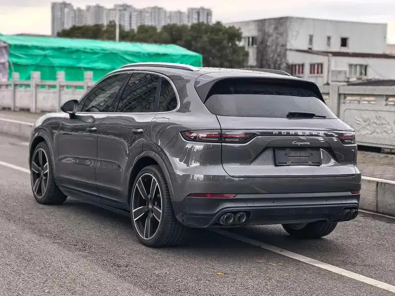Cayenne E-Hybrid 2020 Cayenne E-Hybrid 2.0T — миниатюра 4