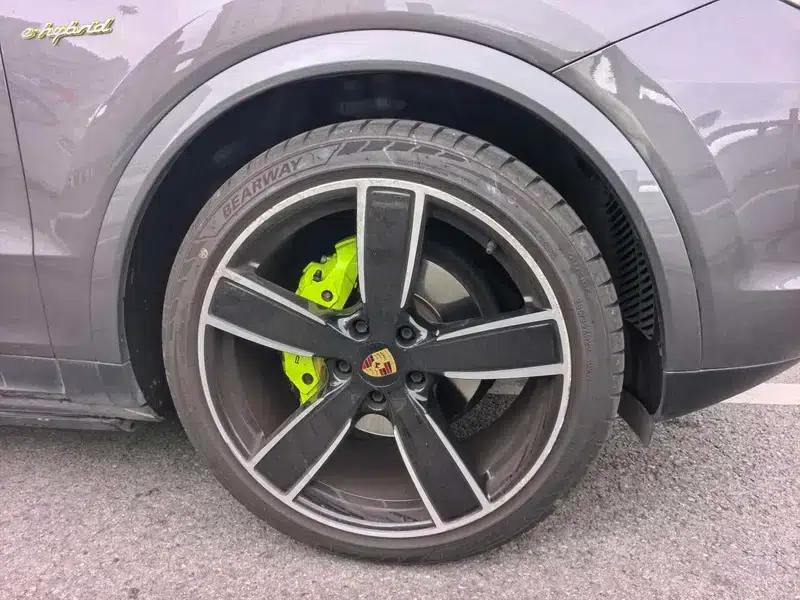 Cayenne E-Hybrid 2020 Cayenne E-Hybrid 2.0T — миниатюра 7