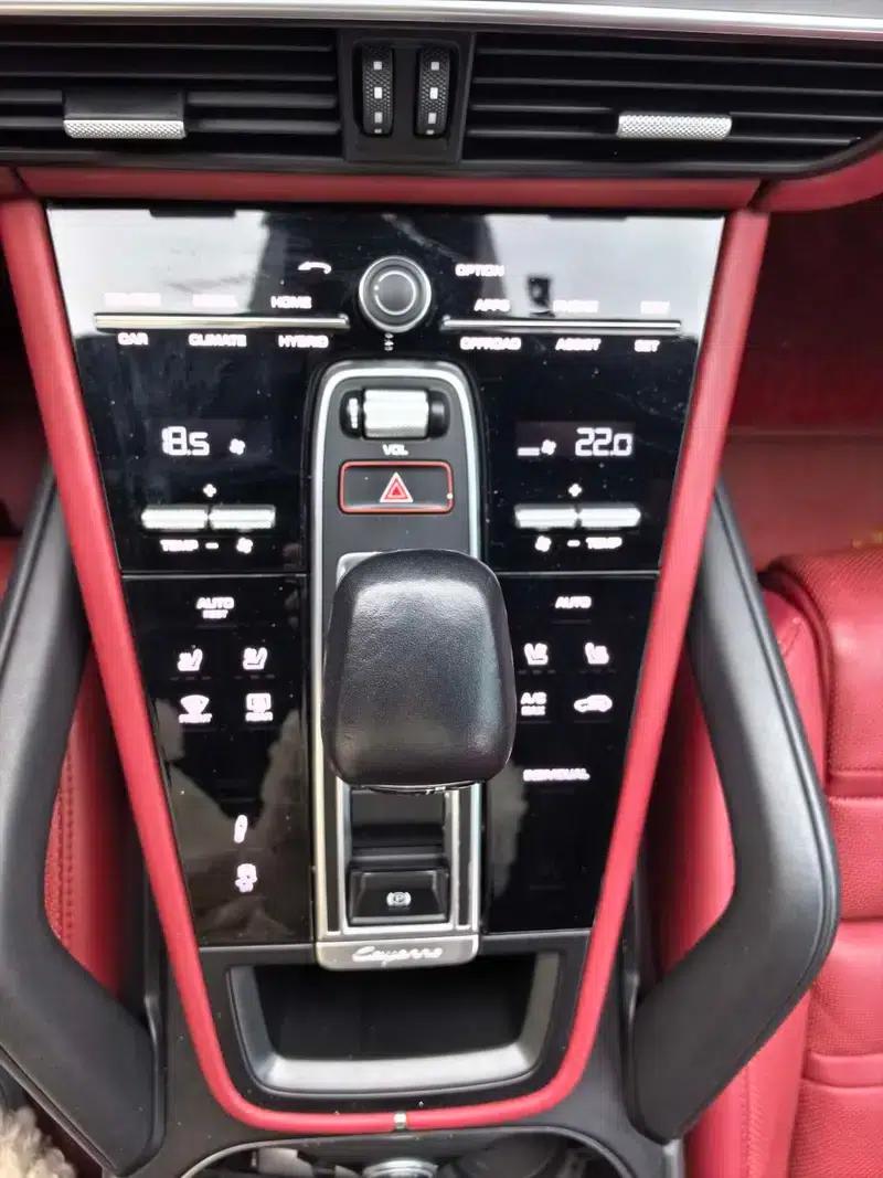 Cayenne E-Hybrid 2020 Cayenne E-Hybrid 2.0T — миниатюра 8