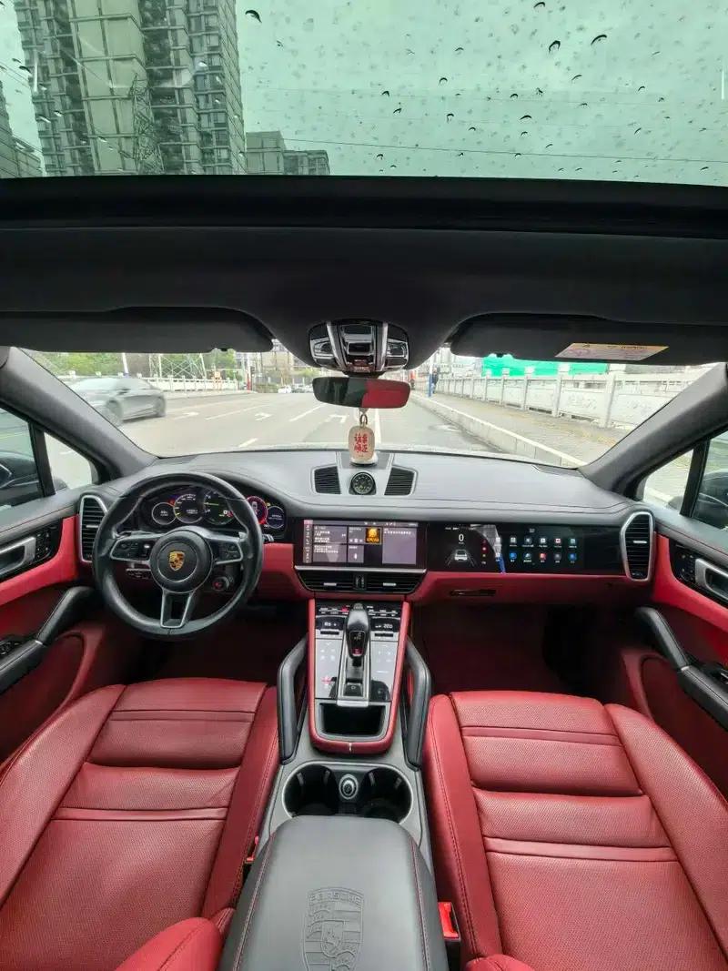 Cayenne E-Hybrid 2020 Cayenne E-Hybrid 2.0T — миниатюра 10