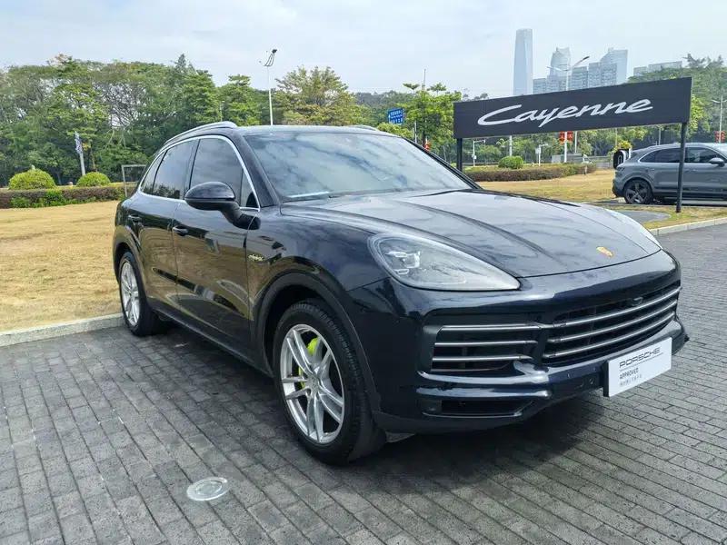Cayenne E-Hybrid 2021 Cayenne E-Hybrid 2.0T — миниатюра 3