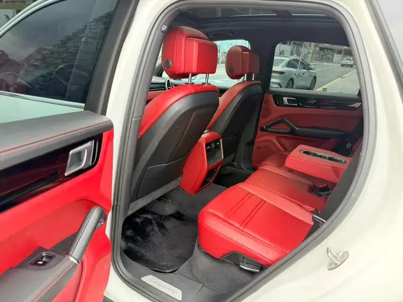 Cayenne E-Hybrid 2020 Cayenne E-Hybrid 2.0T — миниатюра 16