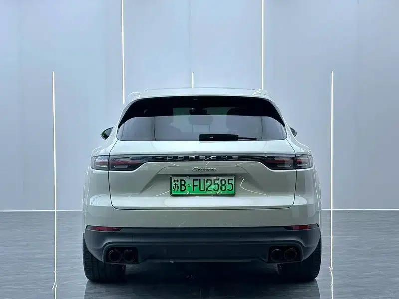 Cayenne E-Hybrid 2021 Cayenne E-Hybrid 2.0T — миниатюра 5