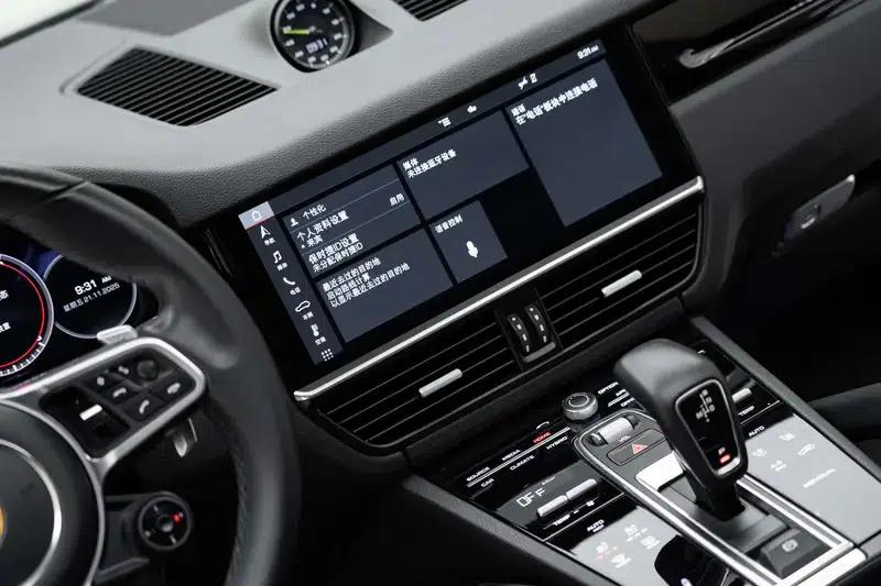 Cayenne E-Hybrid 2020 Cayenne E-Hybrid 2.0T — миниатюра 8