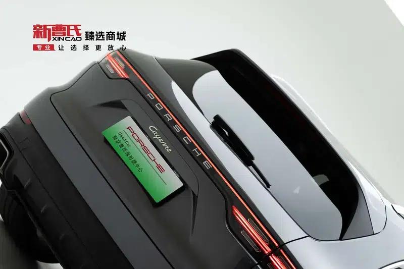 Cayenne E-Hybrid 2020 Cayenne E-Hybrid 2.0T — миниатюра 9