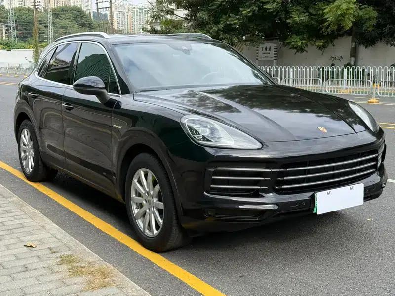 Cayenne E-Hybrid 2019 Cayenne E-Hybrid 2.0T — миниатюра 3
