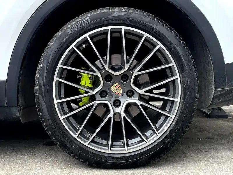 Cayenne E-Hybrid 2019 Cayenne E-Hybrid 2.0T — миниатюра 14
