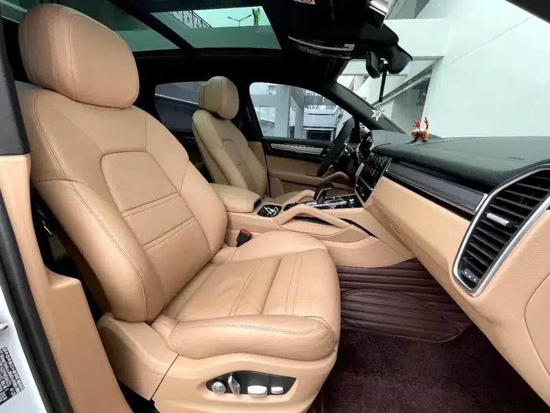 Cayenne E-Hybrid 2019 Cayenne E-Hybrid 2.0T — миниатюра 23