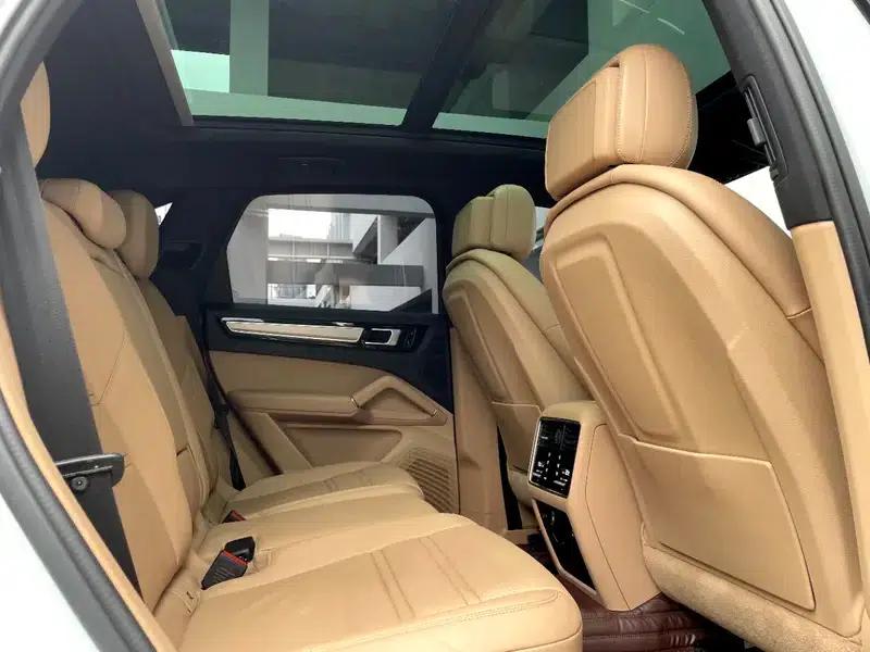 Cayenne E-Hybrid 2019 Cayenne E-Hybrid 2.0T — миниатюра 25