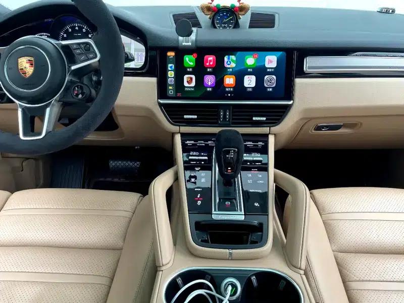 Cayenne E-Hybrid 2019 Cayenne E-Hybrid 2.0T — миниатюра 8