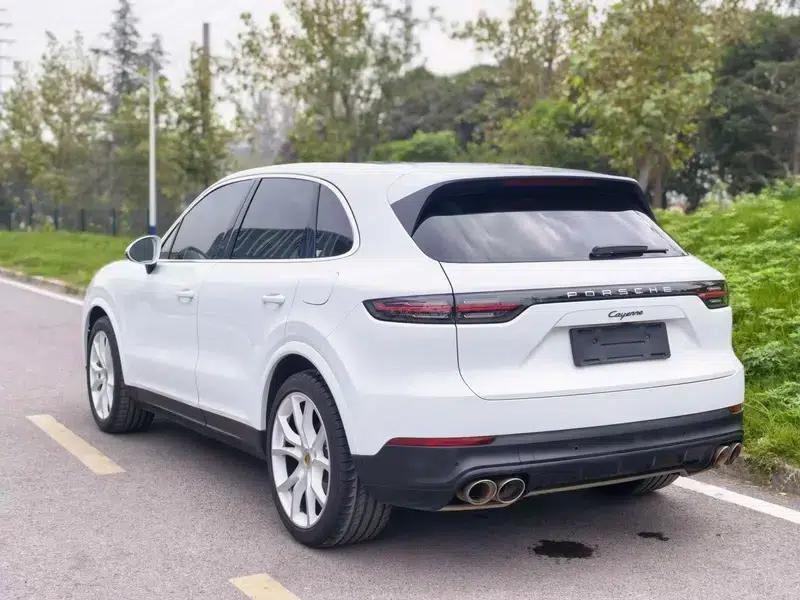 2022 Cayenne E-Hybrid 2.0T Platinum Edition — миниатюра 5