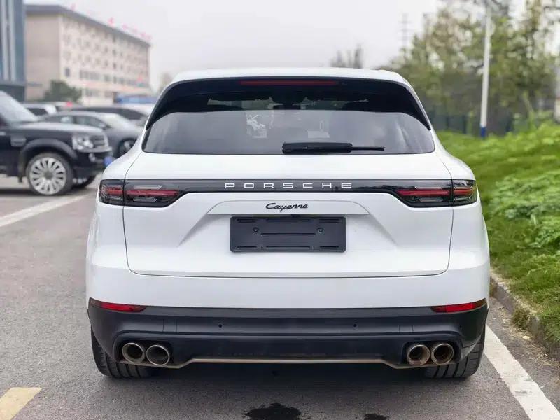 2022 Cayenne E-Hybrid 2.0T Platinum Edition — миниатюра 6