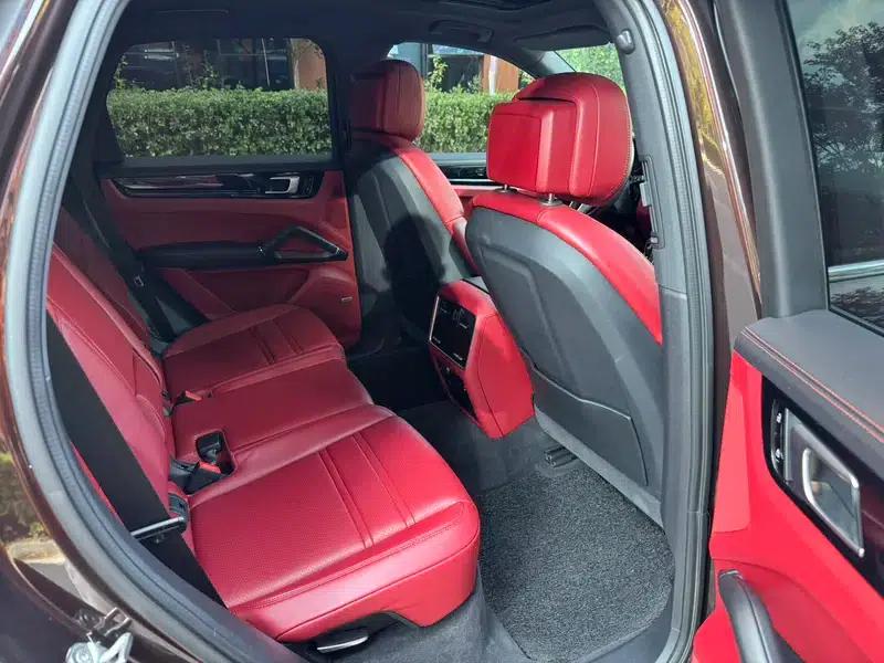 Cayenne E-Hybrid 2021 Cayenne E-Hybrid 2.0T — миниатюра 13