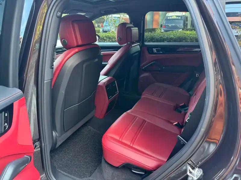Cayenne E-Hybrid 2021 Cayenne E-Hybrid 2.0T — миниатюра 15