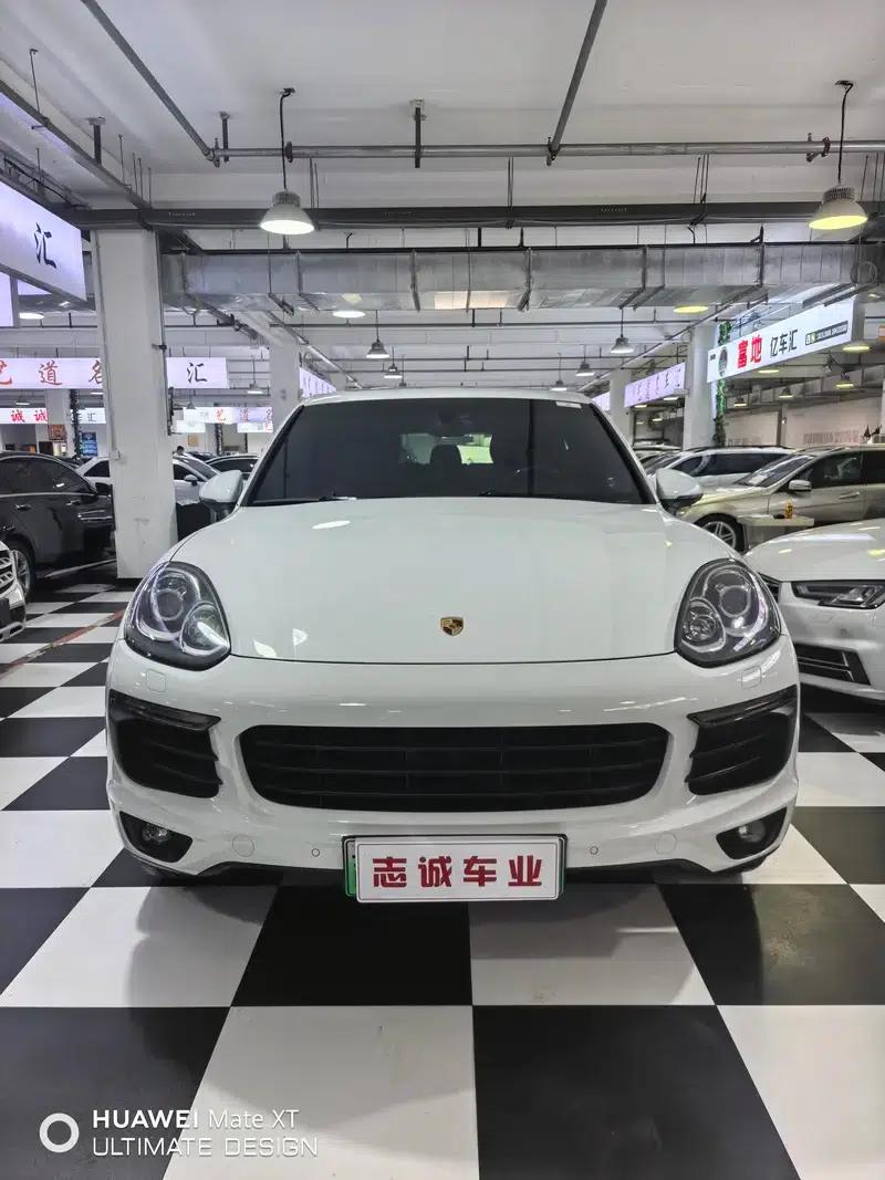Cayenne E-Hybrid 2016 Cayenne S E-Hybrid 3.0T — миниатюра 2