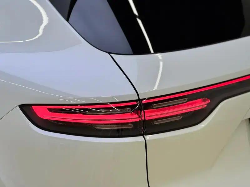 Cayenne E-Hybrid 2021 Cayenne E-Hybrid 2.0T — миниатюра 13