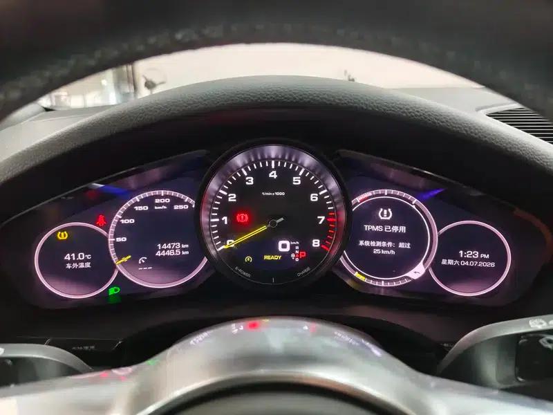 Cayenne E-Hybrid 2021 Cayenne E-Hybrid 2.0T — миниатюра 15