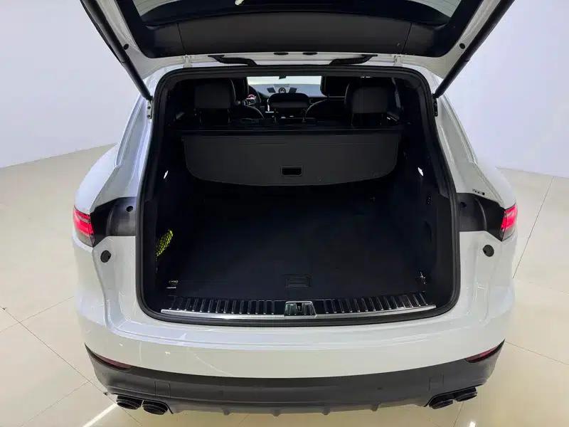 Cayenne E-Hybrid 2021 Cayenne E-Hybrid 2.0T — миниатюра 20