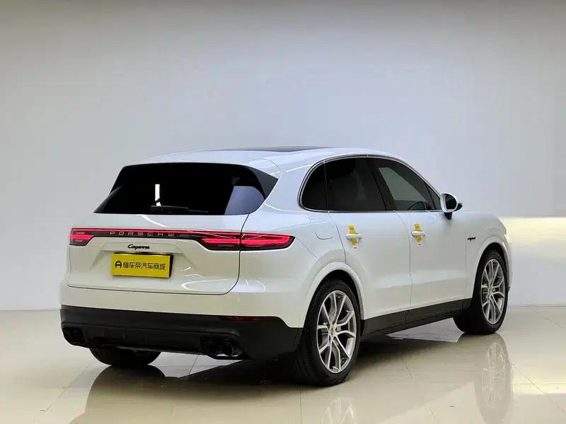 Cayenne E-Hybrid 2021 Cayenne E-Hybrid 2.0T — миниатюра 7