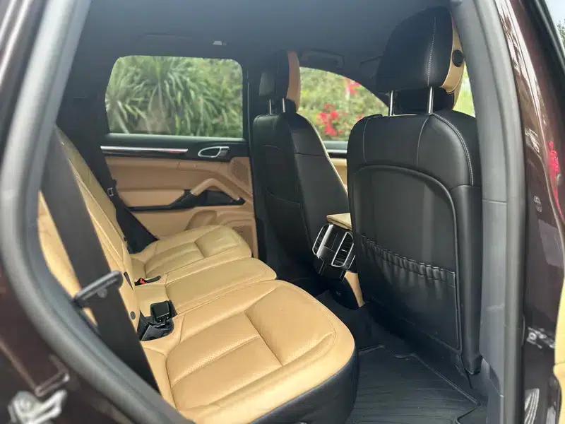 Cayenne E-Hybrid 2016 Cayenne S E-Hybrid 3.0T — миниатюра 16