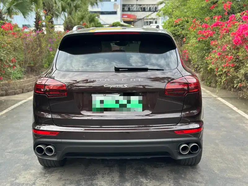 Cayenne E-Hybrid 2016 Cayenne S E-Hybrid 3.0T — миниатюра 5