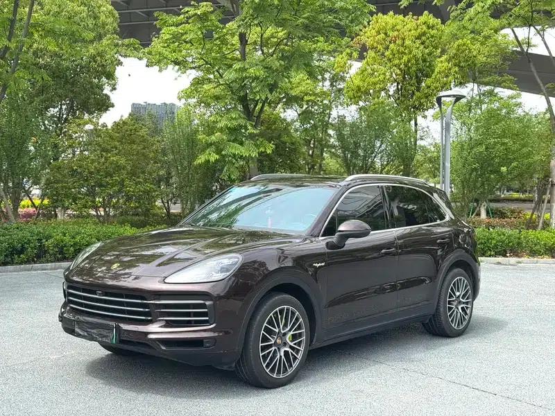 Cayenne E-Hybrid 2019 Cayenne E-Hybrid 2.0T — миниатюра 1