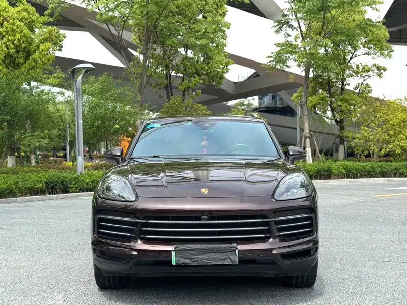 Cayenne E-Hybrid 2019 Cayenne E-Hybrid 2.0T — миниатюра 2