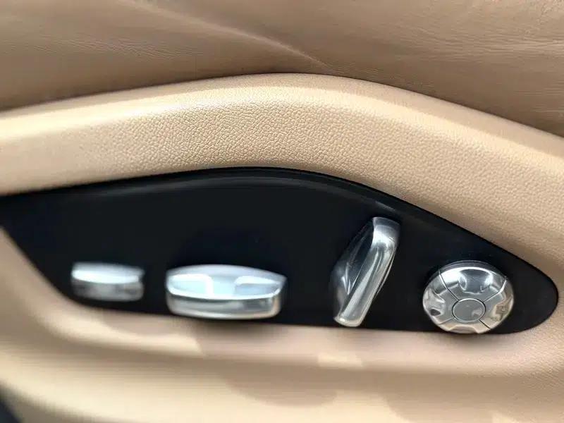 Cayenne E-Hybrid 2019 Cayenne E-Hybrid 2.0T — миниатюра 8