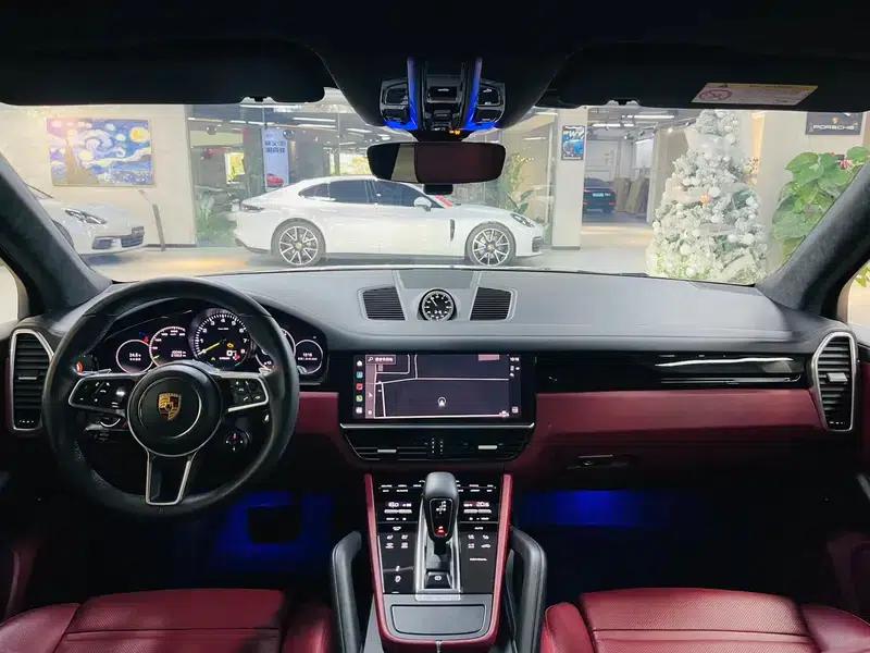 Cayenne E-Hybrid 2023 Cayenne E-Hybrid 2.0T — миниатюра 7