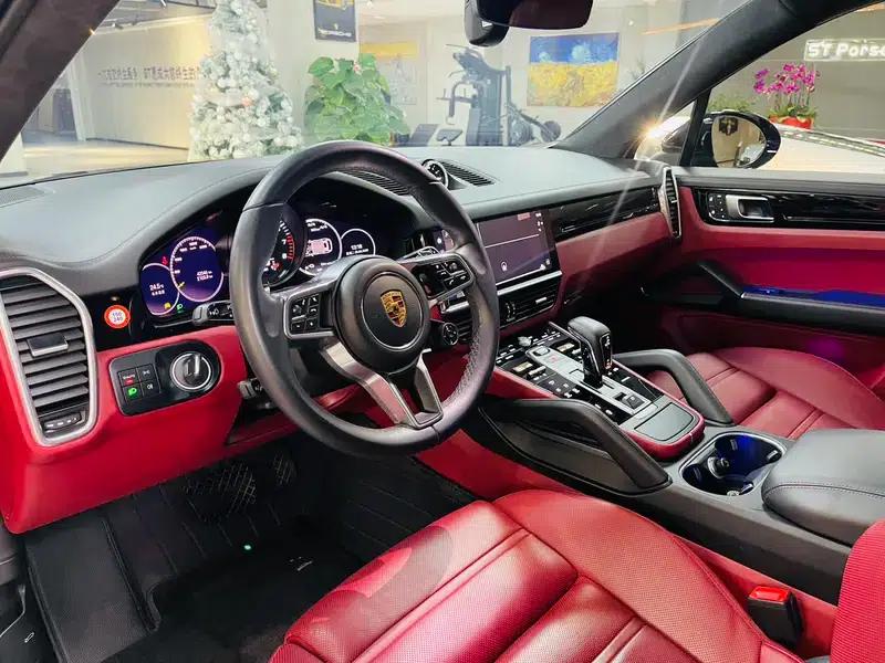 Cayenne E-Hybrid 2023 Cayenne E-Hybrid 2.0T — миниатюра 8