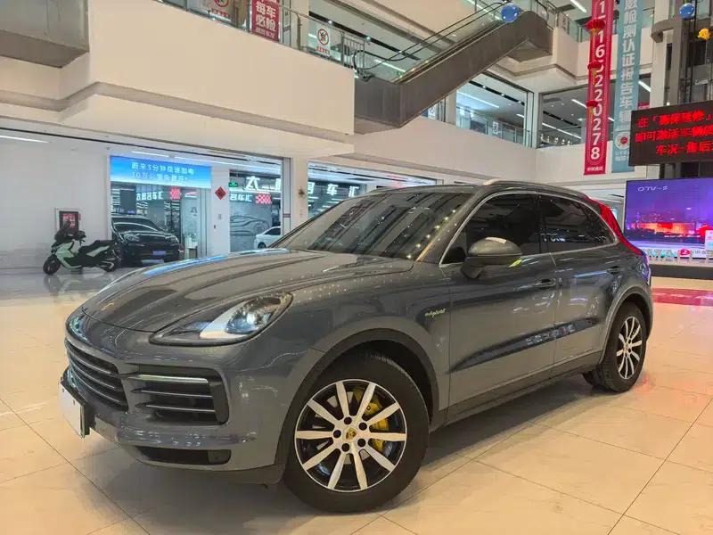 Cayenne E-Hybrid 2019 Cayenne E-Hybrid 2.0T — миниатюра 1