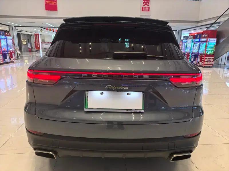 Cayenne E-Hybrid 2019 Cayenne E-Hybrid 2.0T — миниатюра 5