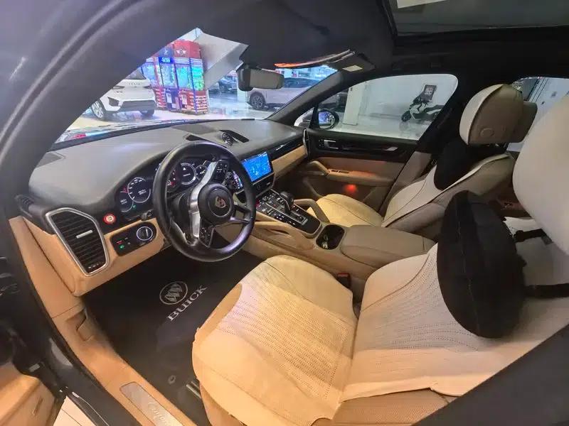 Cayenne E-Hybrid 2019 Cayenne E-Hybrid 2.0T — миниатюра 9