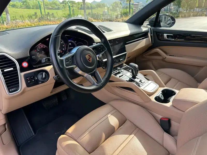 Cayenne E-Hybrid 2019 Cayenne E-Hybrid 2.0T — миниатюра 12