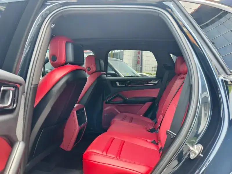 Cayenne E-Hybrid 2021 Cayenne E-Hybrid 2.0T — миниатюра 12