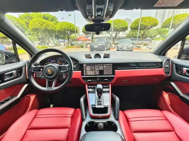 Cayenne E-Hybrid 2021 Cayenne E-Hybrid 2.0T — миниатюра 6