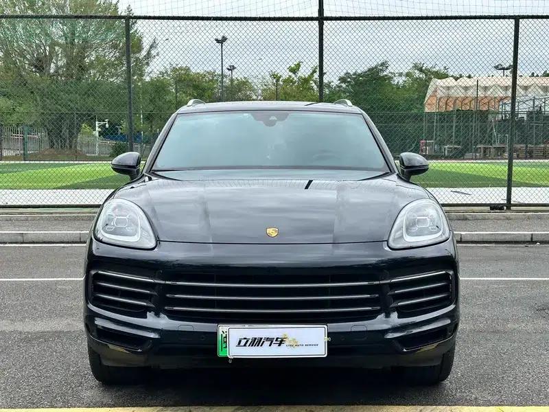 Cayenne E-Hybrid 2023 Cayenne E-Hybrid 2.0T — миниатюра 2
