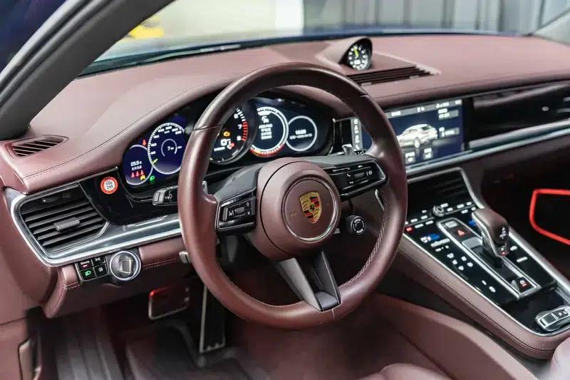 Panamera E-Hybrid 2021 Panamera 4S E-Hybrid Sport Turismo 2.9T — миниатюра 13